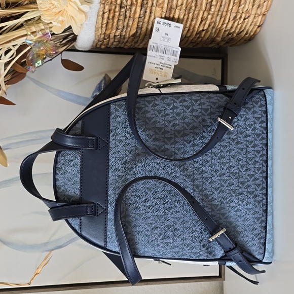 NWT🫦Michael Kors Rhea Zip Medium Color-block Logo Backpack  One Size - Picture 7 of 17